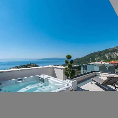 Hillson Villa *