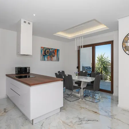Hillson Villa Makarska