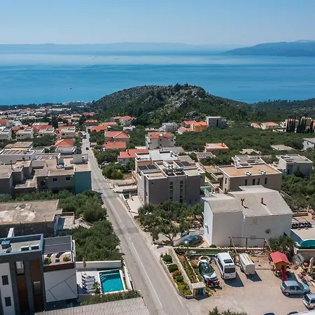 Hillson Villa *