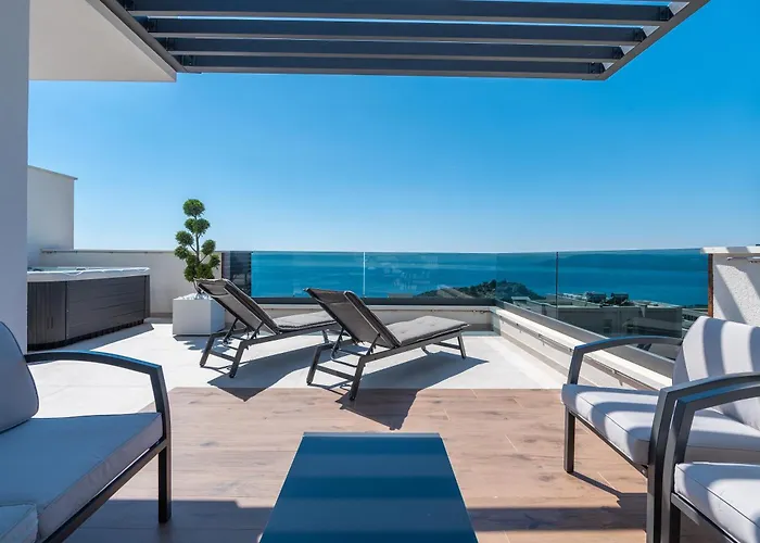 Hillson Villa *