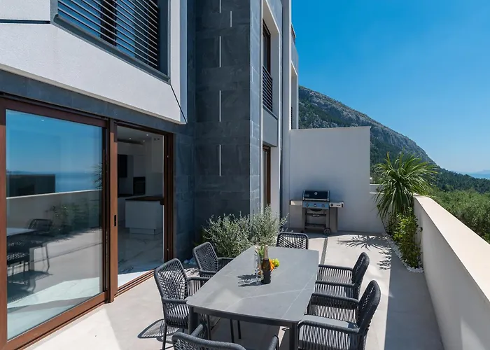 Hillson Villa