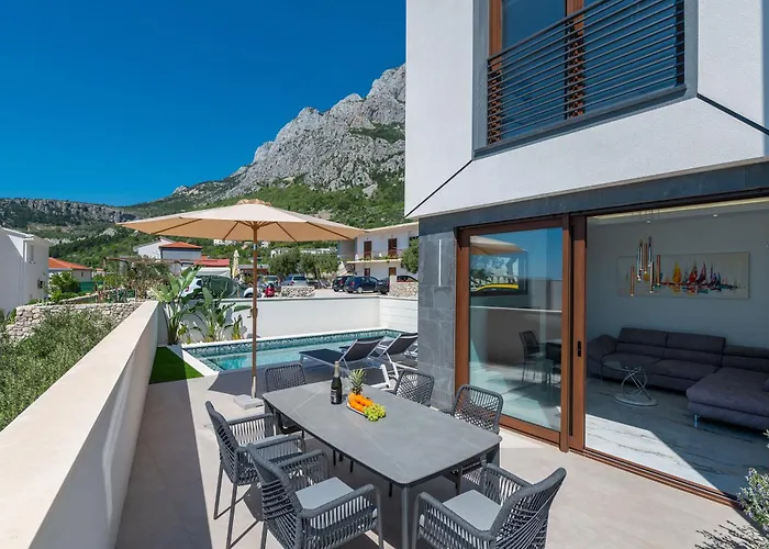 Hillson Villa *